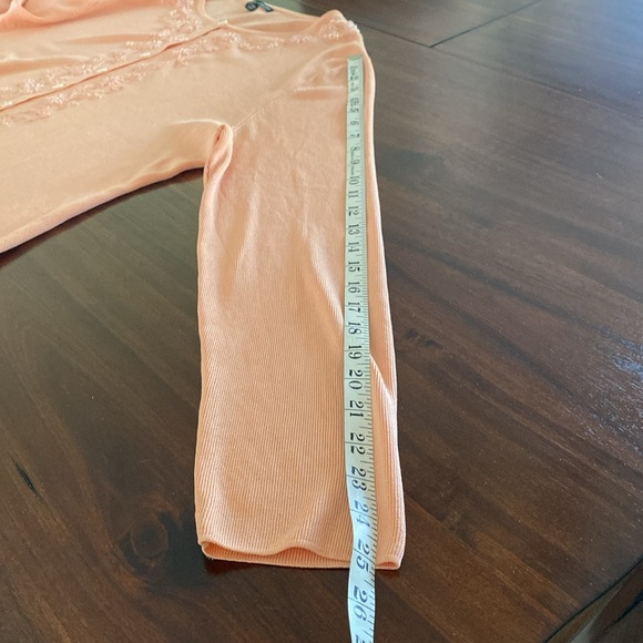 Pretty peach Debbie Morgan cardigan. Size XL. - Picture 6 of 8